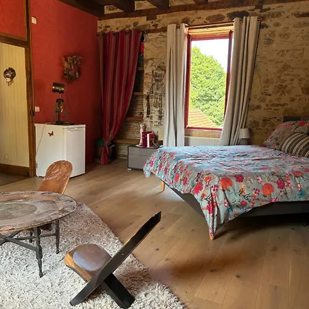 D'hotes Equateur 2 Pers Piscine Et Bed and breakfast 3*